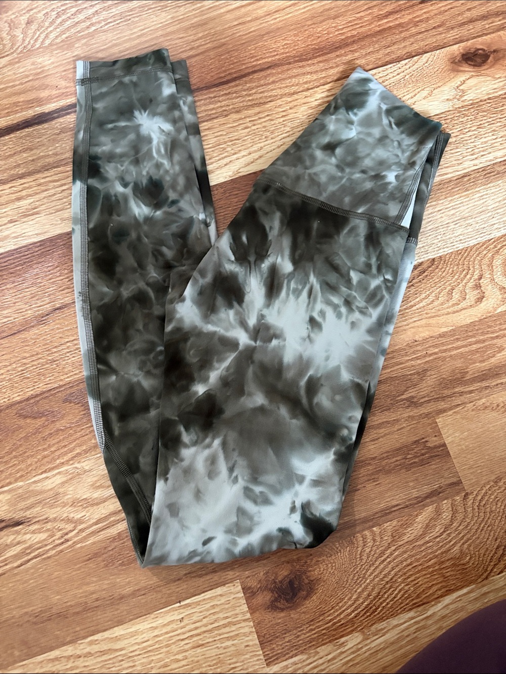 Lululemon align Tie-Dye Olive Green Leggings Sz 0